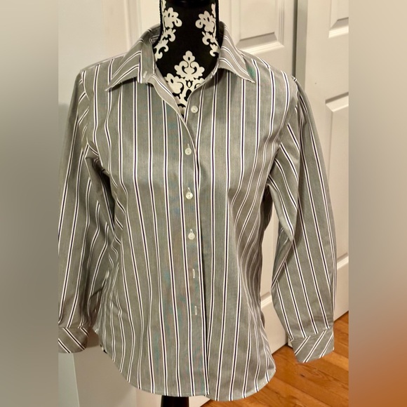 Foxcroft Womens Shirt Shaped Fit Sz10P Gray/Purple Striped Button-Up Non-Iron - Picture 2 of 11